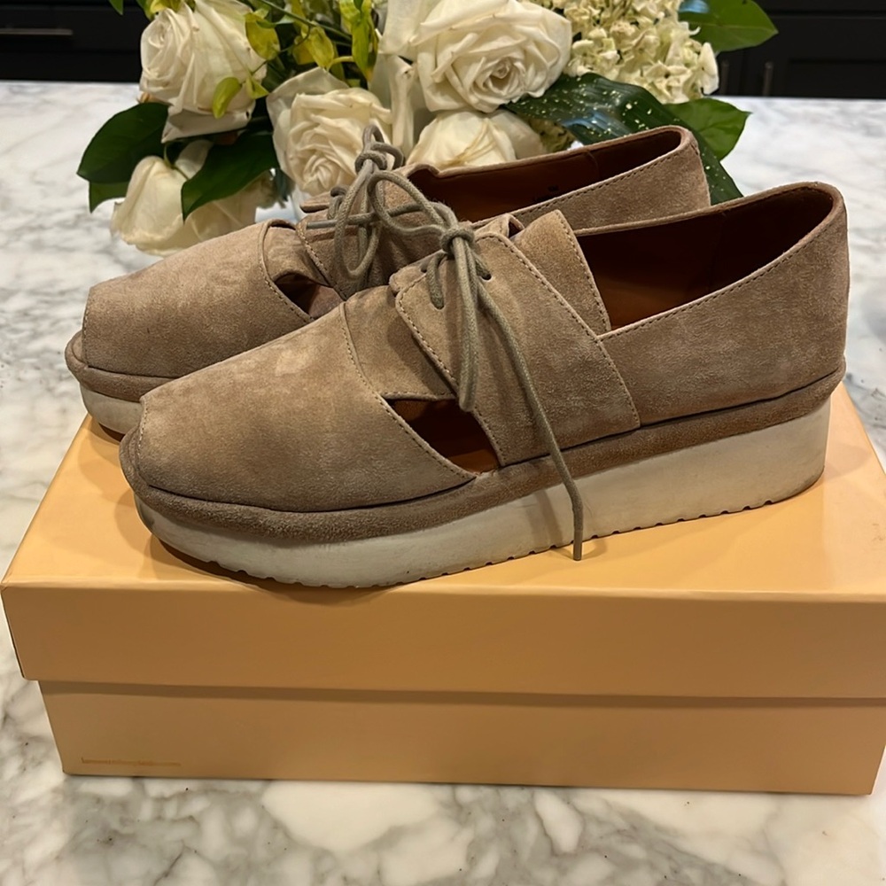 L’Amour Des Pieds tan suede lace up